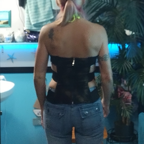 Spiked corset type top - Picture 8 of 14